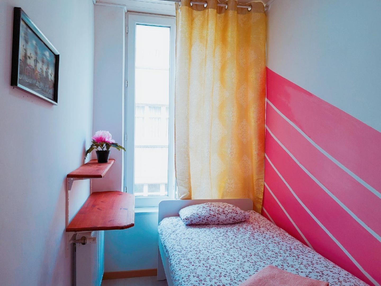 A Private Room For Backpacker Share Bathroom Bruxelles Extérieur photo