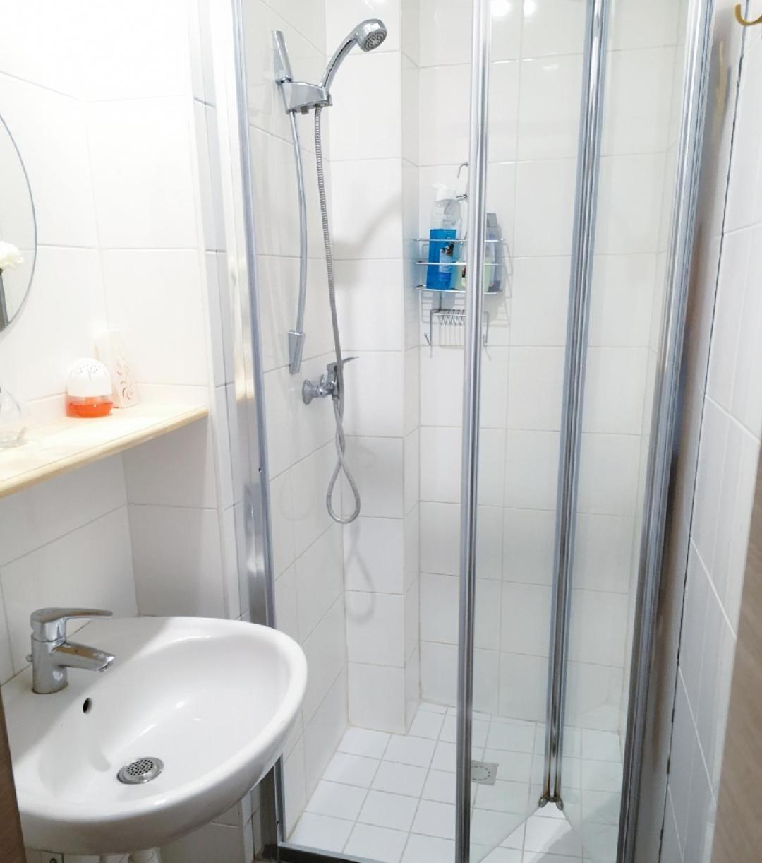 A Private Room For Backpacker Share Bathroom Bruxelles Extérieur photo