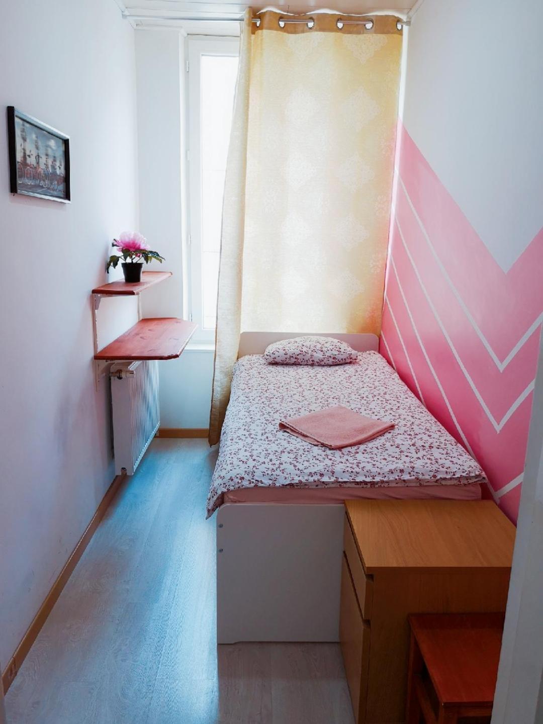 A Private Room For Backpacker Share Bathroom Bruxelles Extérieur photo