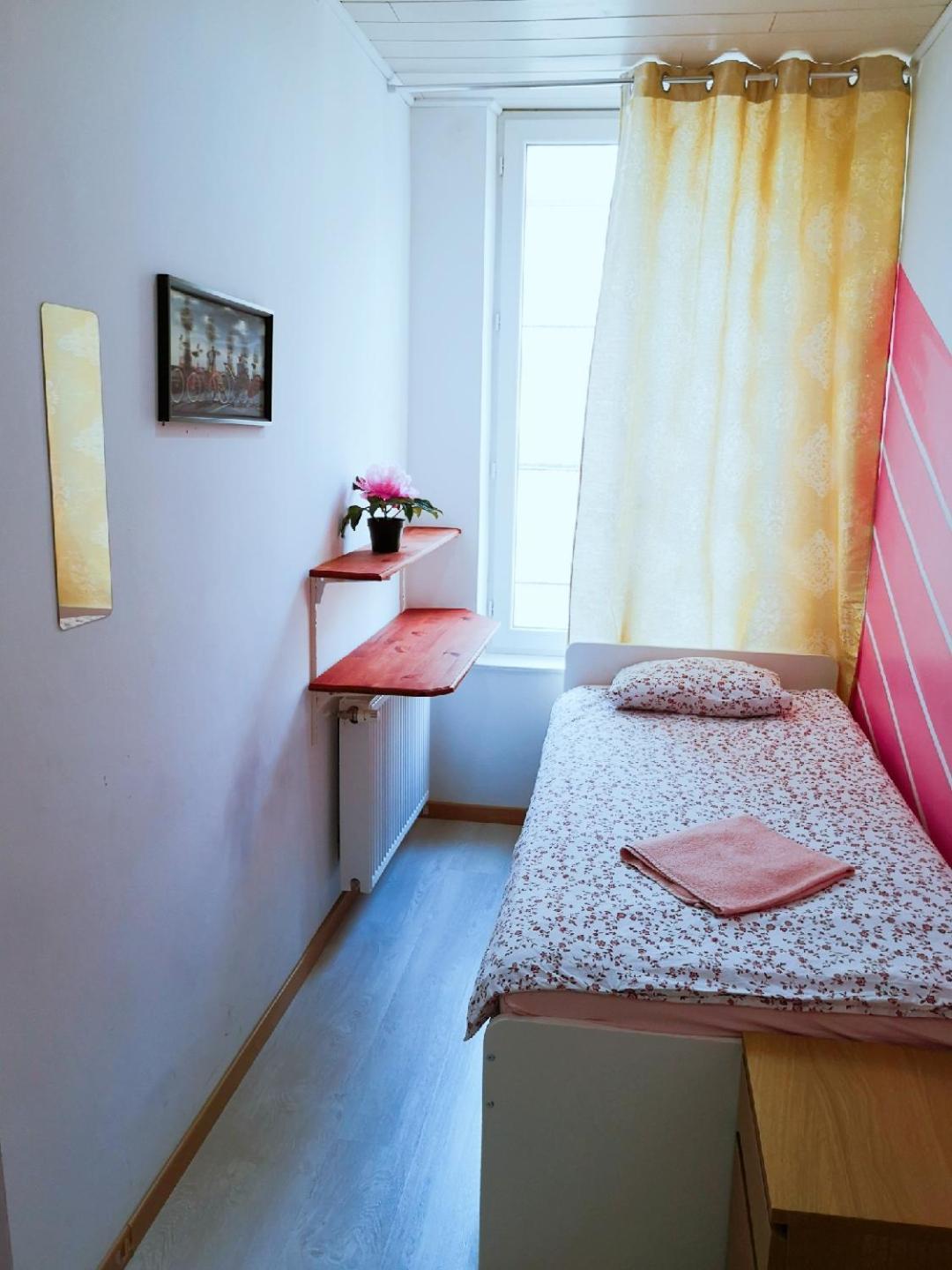 A Private Room For Backpacker Share Bathroom Bruxelles Extérieur photo